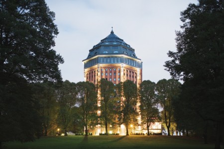 Mövenpick Hotel Hamburg Exterior view